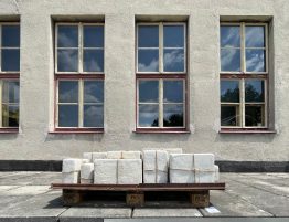 Pierre de Taza sur palettes prête pour livraison sur chantier
